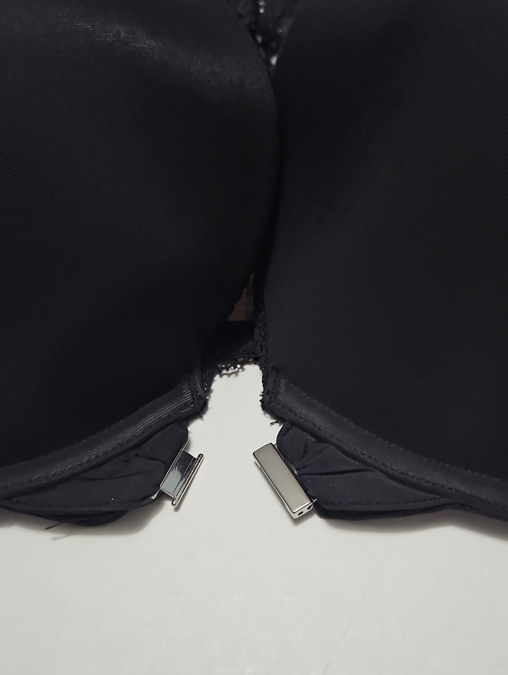 Adore Me Black Lace Push-Up Bra Size 38DDD Front Closure Seamless - Picture 7 of 8